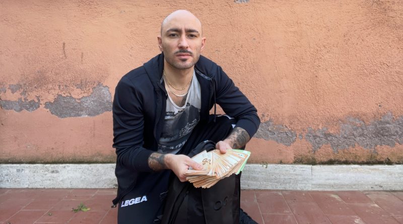 Roma: trova uno zaino con 5000 euro e se li tiene per se “Li investirò in Gratta e Vinci”